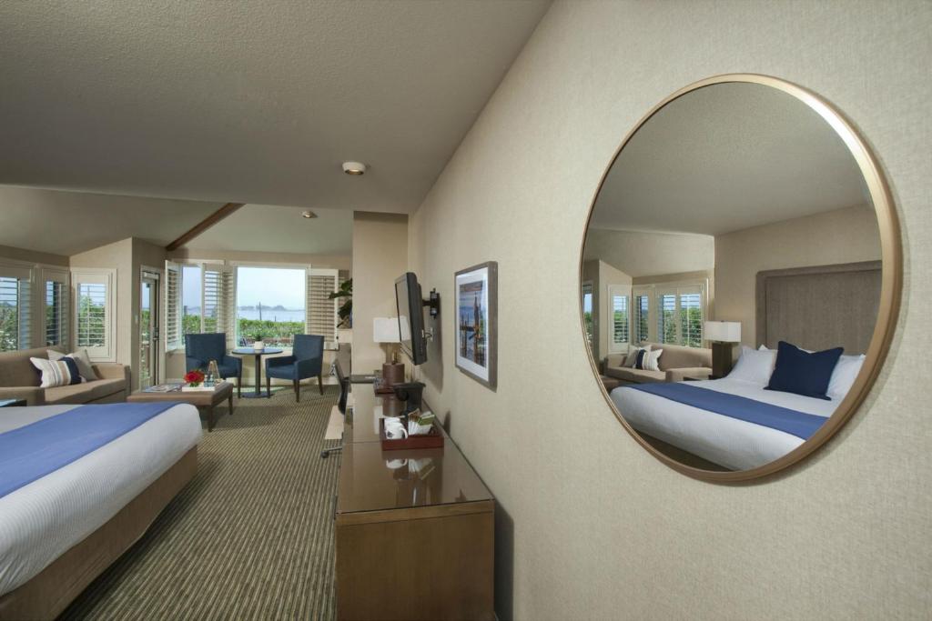 The Inn at the Tides - King Suite