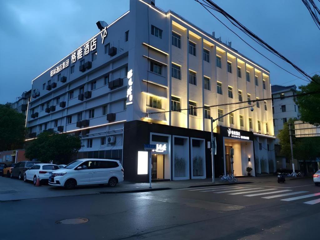 Bangunan di mana terletaknya hotel