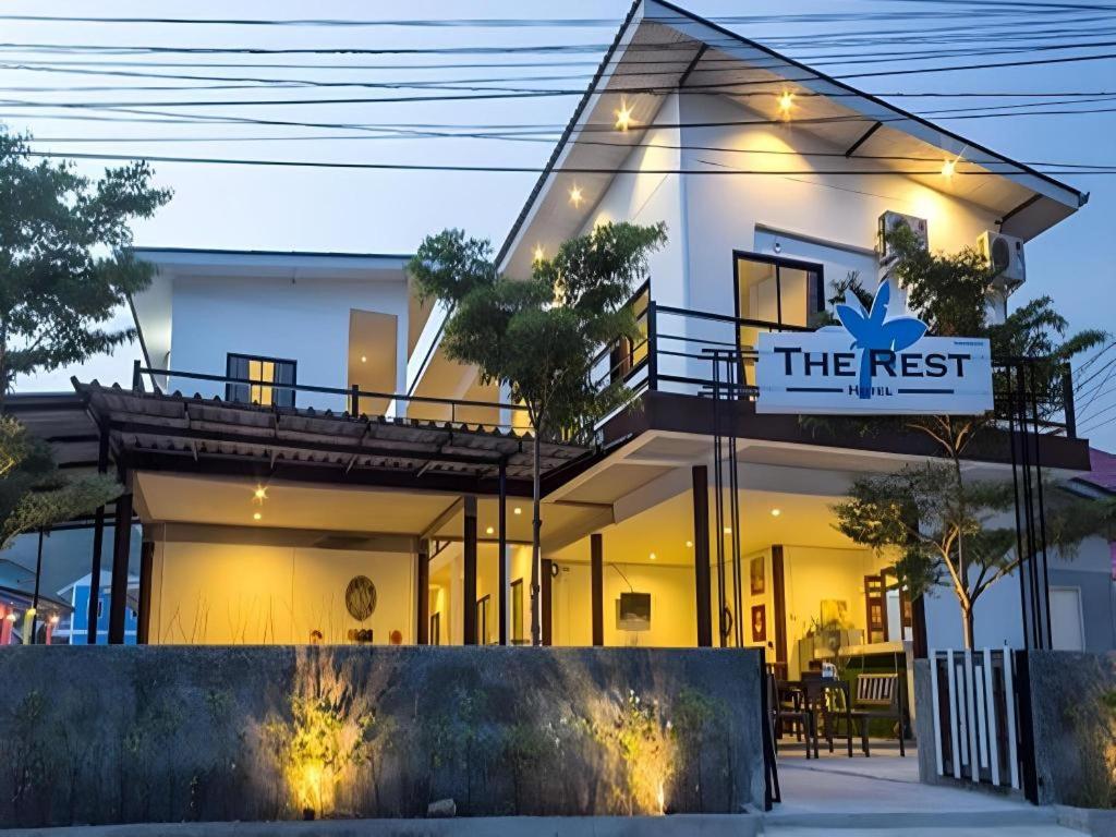 The Rest Hotel, Ko Larn (updated prices 2026)
