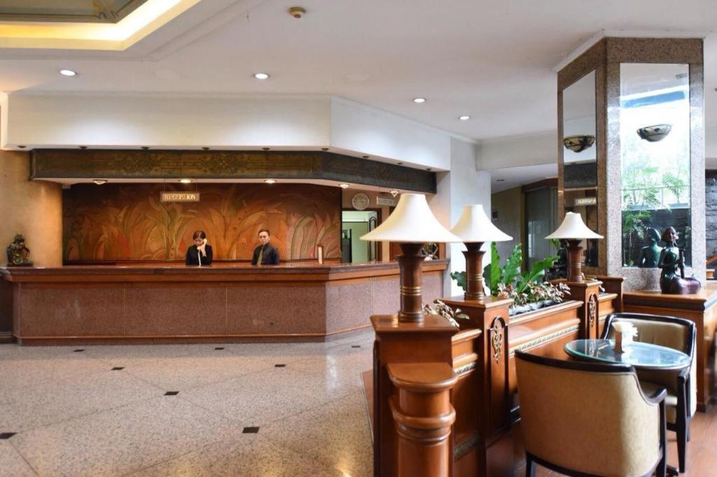 Restaurace v ubytování Kedaton Hotel