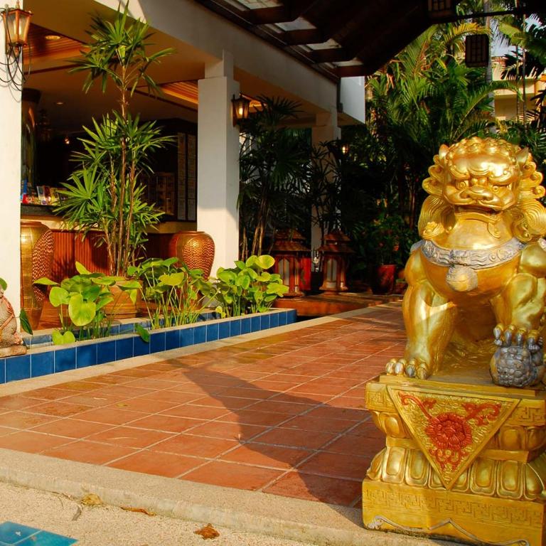 The Expat Hotel Patong - Resim 28