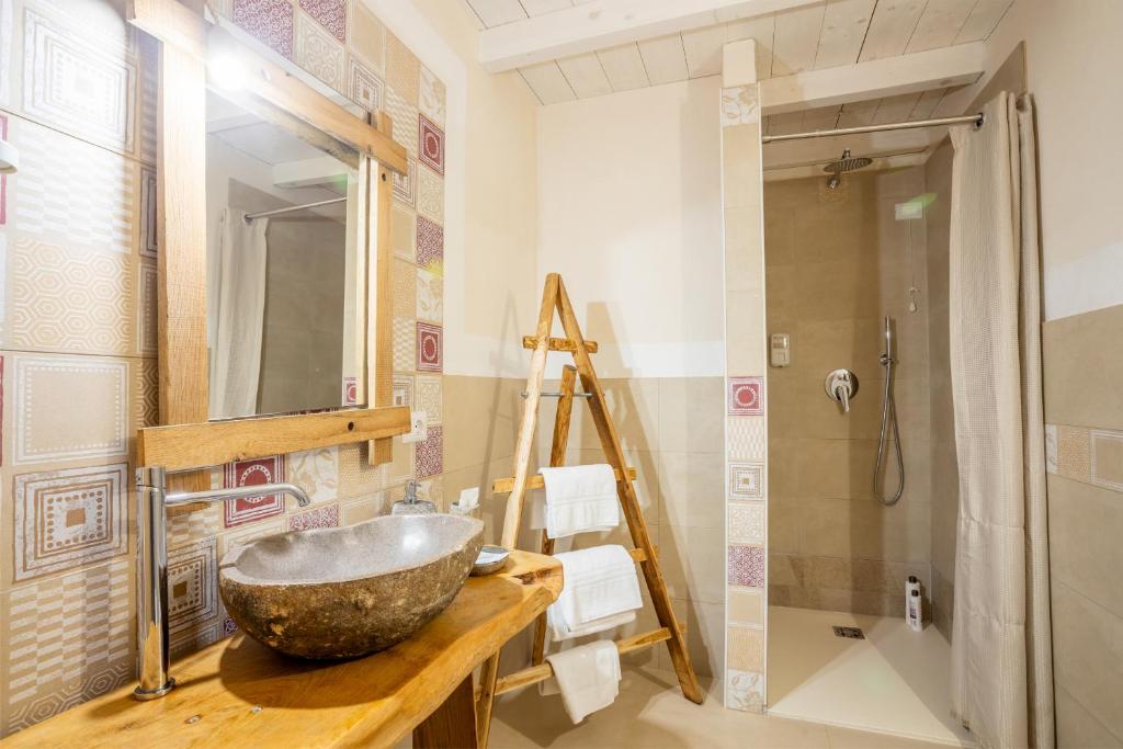 Is Perdas Rural Retreat & Spa - Habitación Doble O Twin Con Baño Privado