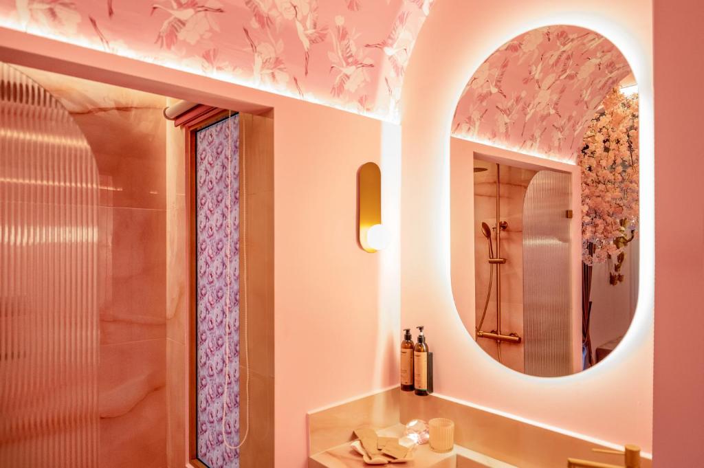 Fairytale Athens Suites - Resim 6