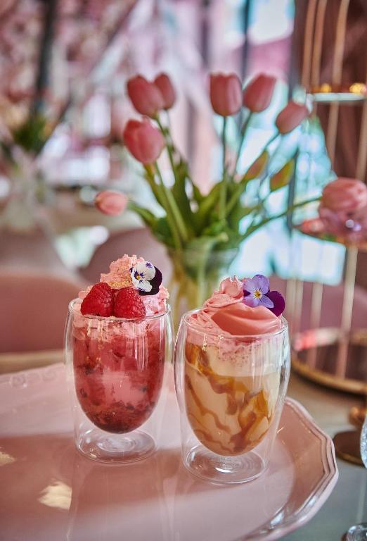 Fairytale Athens Suites - Resim 41