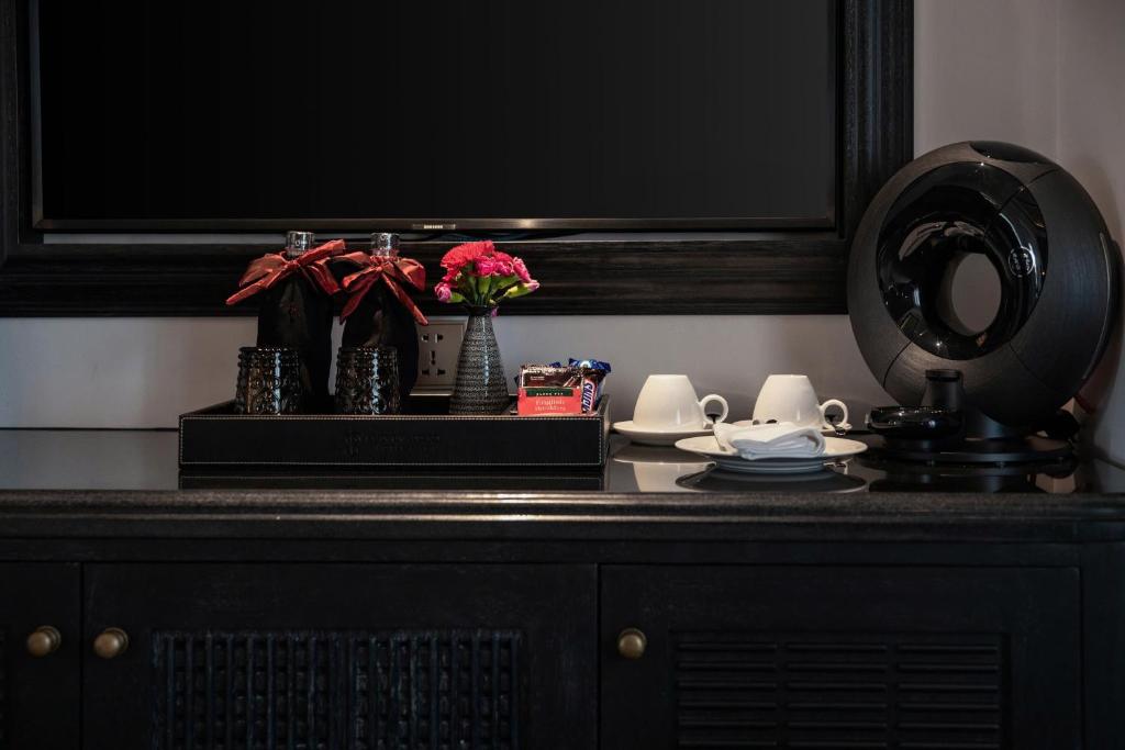 Suite Terrace Bên Hồ