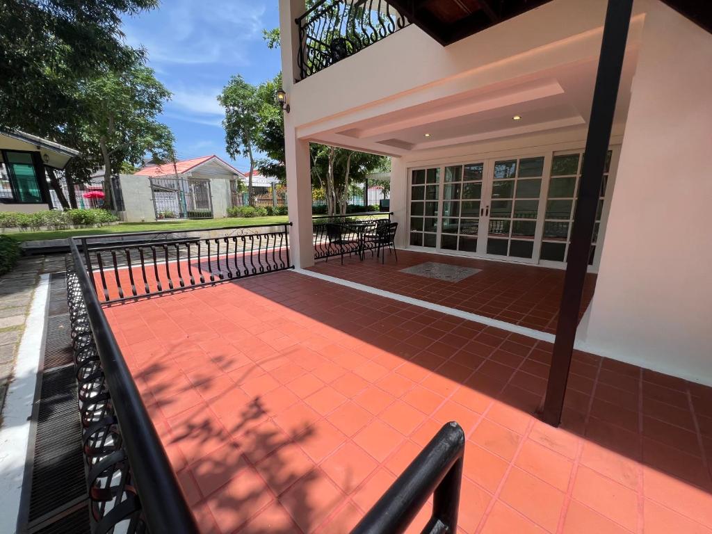 Abode Boutique Resort - Hua Hin