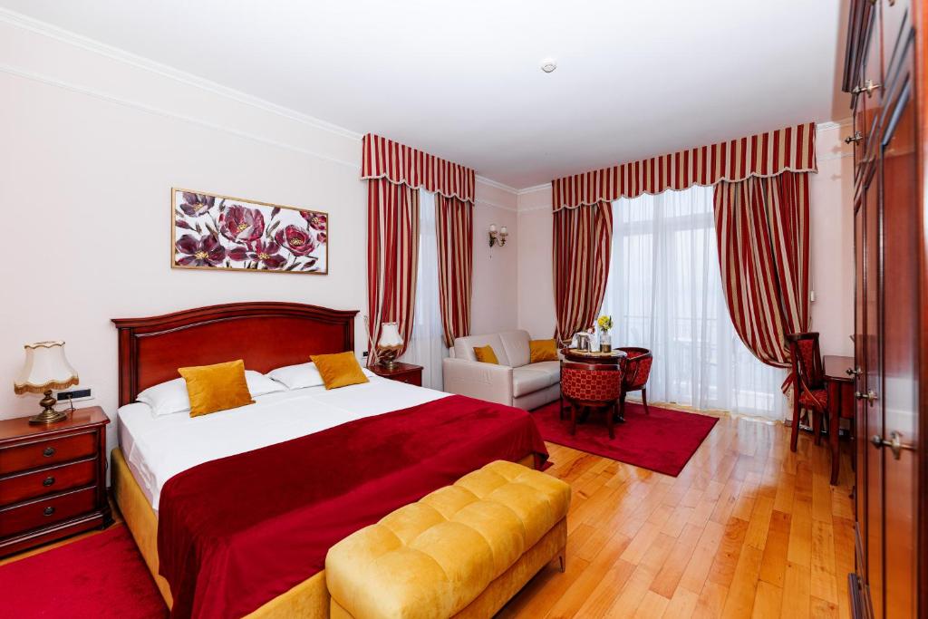 
Superior Double Room with Balcony and Sea View
