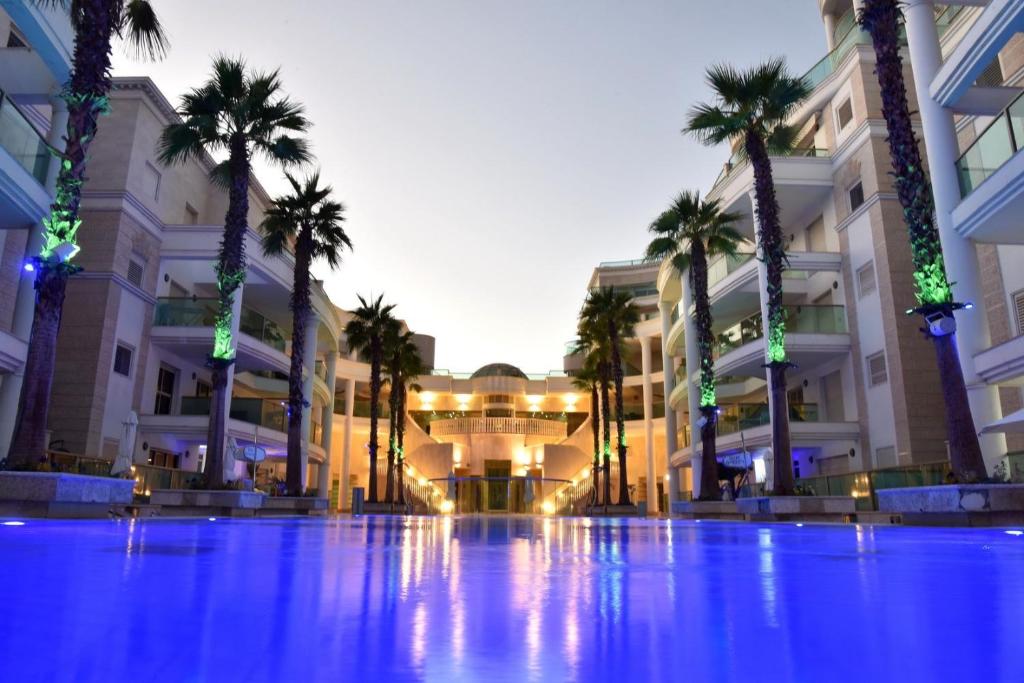 Πισίνα στο ή κοντά στο Pool view שלושה חדרי שינה