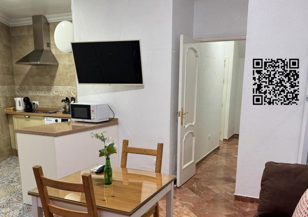 A kitchen or kitchenette at Apartamento Mirador del Tinto centro ciudad