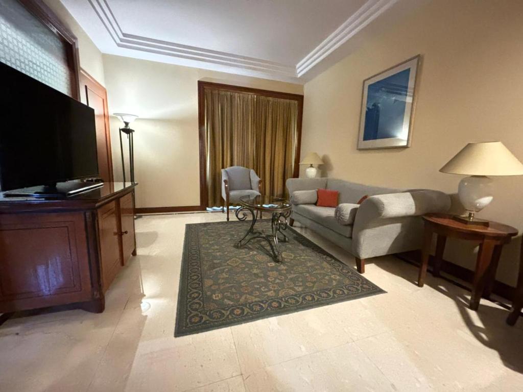 امکانات Hotel The Hans - Connaught Place, New Delhi - تصویر ۴