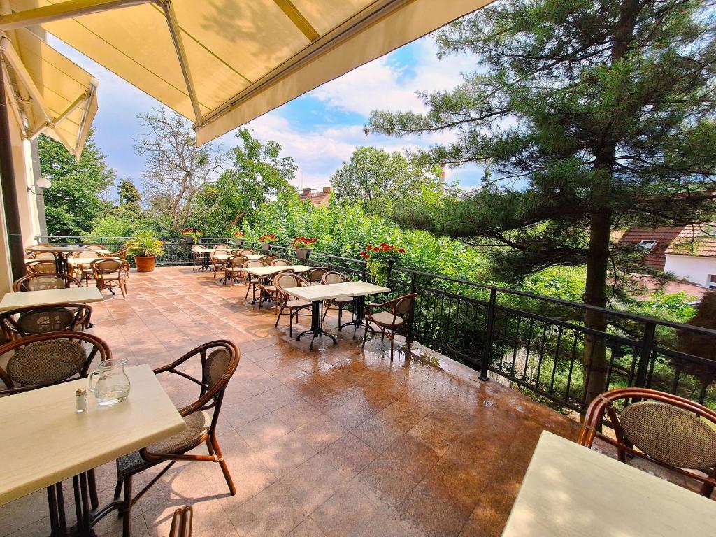 Hotel Avion - Resim 5