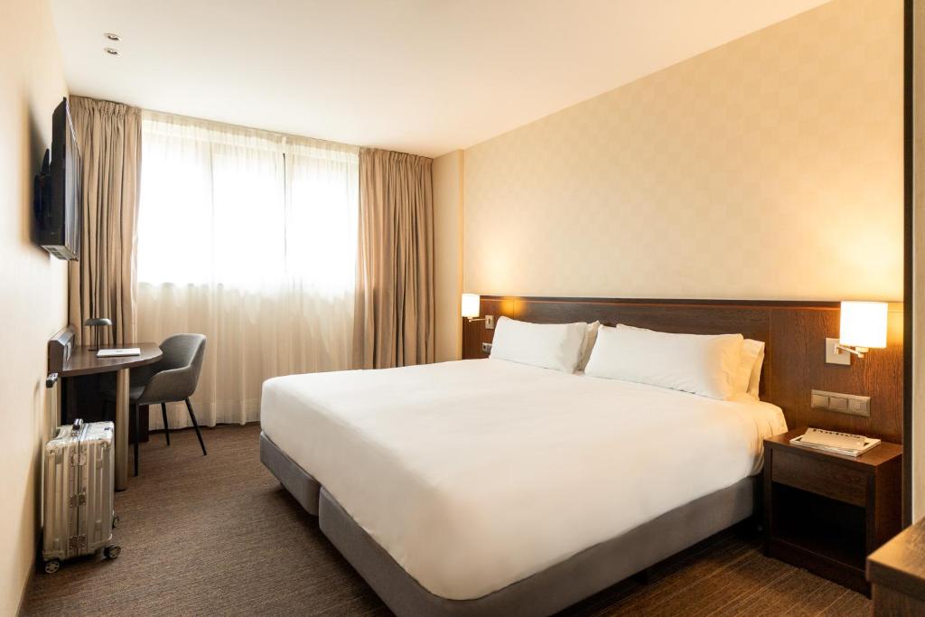 Hotel Lugano Barcelona - Resim 3