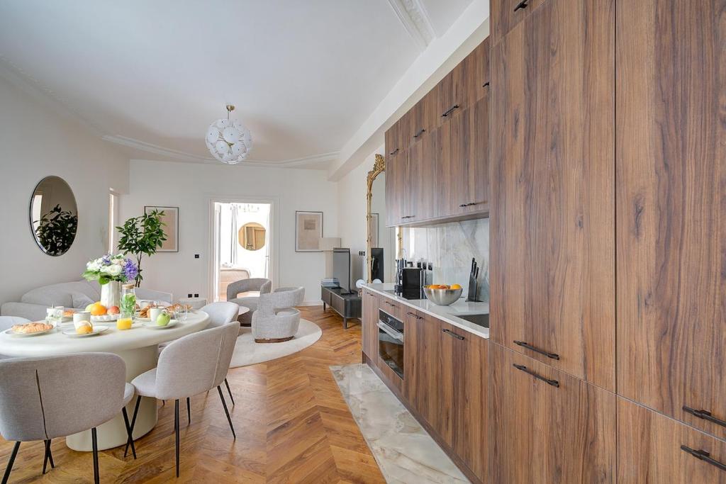3-bedroom Luxurious and Elegant Family Flat - Vendôme - with AC