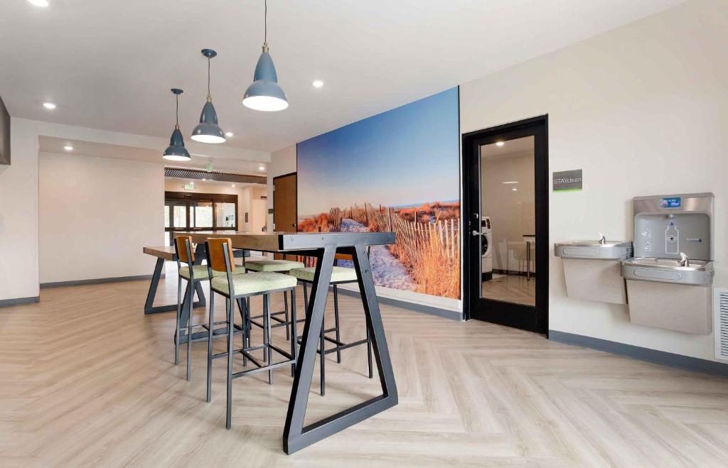 Extended Stay America Premier Suites - Bradenton photo