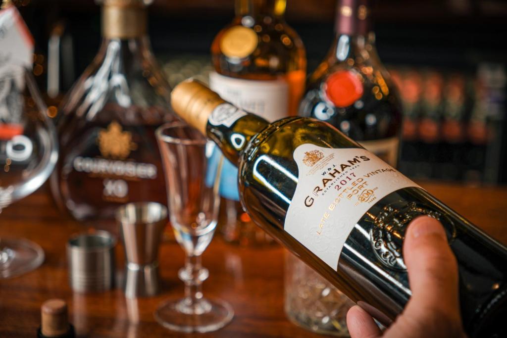 Coach & Horses Hotel - Resim 12