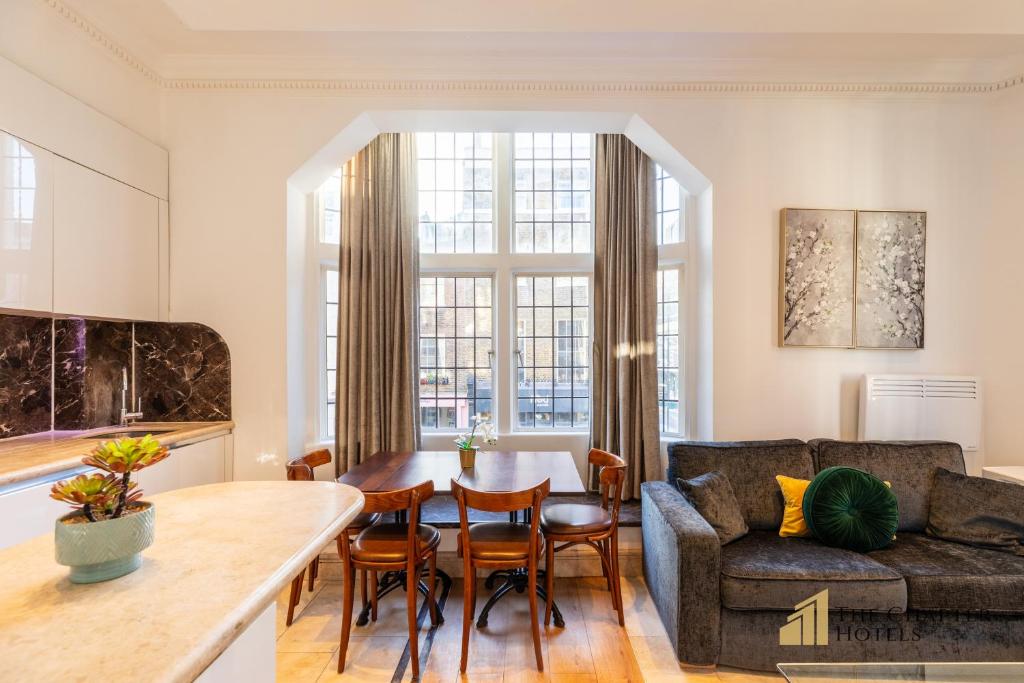 The Chapter Hotels - Griffin House - Resim 11