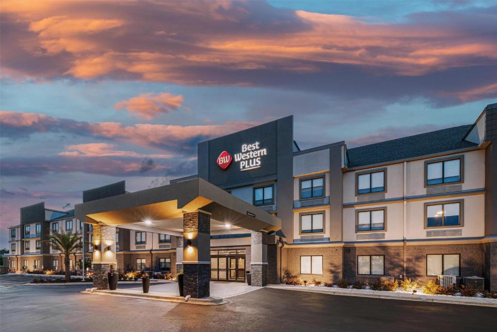 Το κτήριο όπου στεγάζεται  το ξενοδοχείο