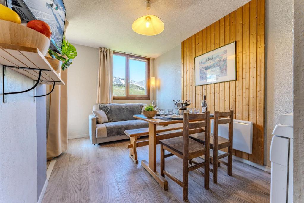 Cosy Family Flat - Heart of Val Thorens, Balcony with Mountain Views - Résidence le Joker