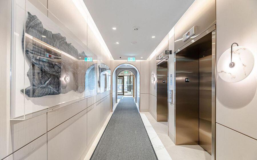 Ảnh trong thư viện ảnh của Unbeatable Location Upscale 1 Bedroom with Free Parking ở Oakville