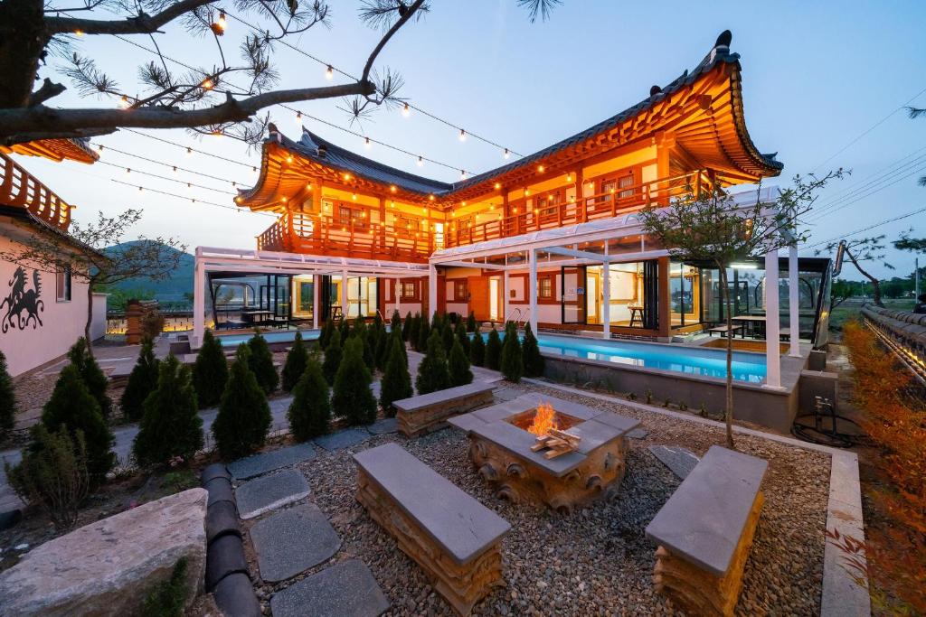 Gyeongju Jiseom Hanok Pool Villa Pension - Camera Doppia