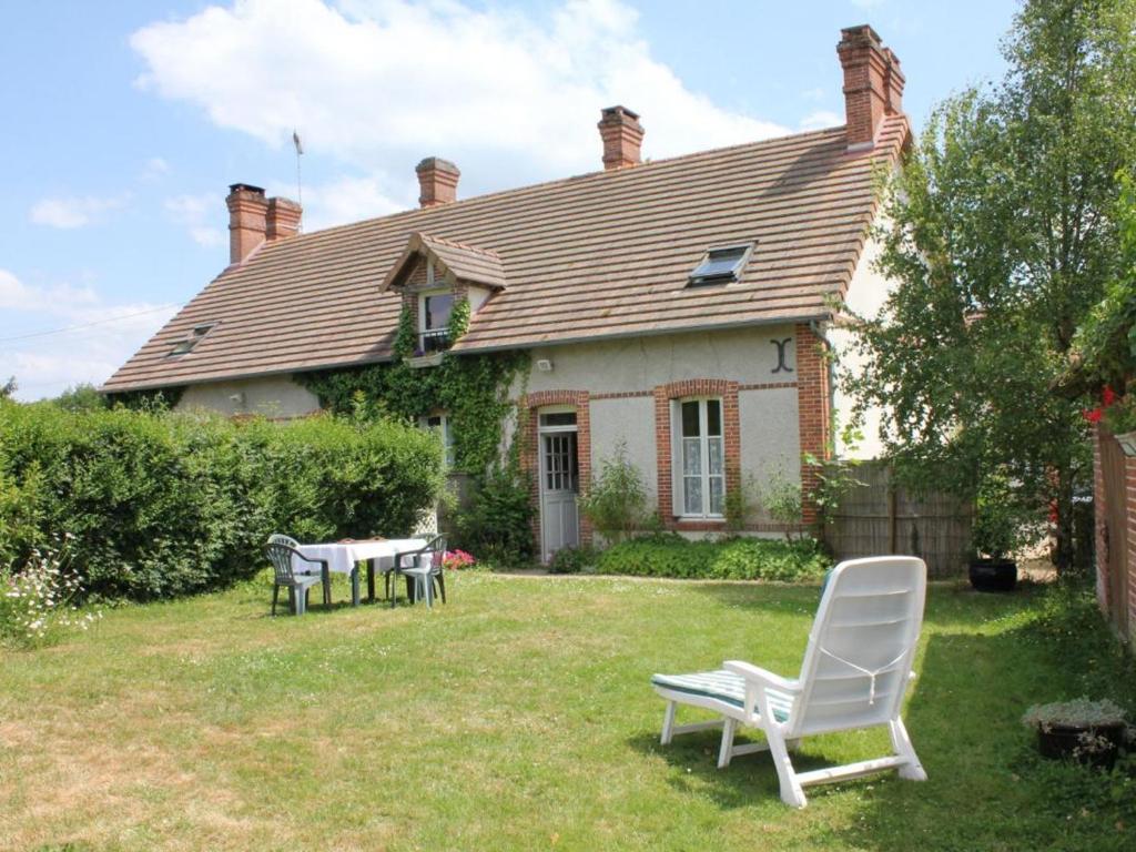 Taman di luar Maison rénovée en Sologne avec grand jardin, 3 chambres, proche Chambord et Zoo de Beauval - FR-1-491-398