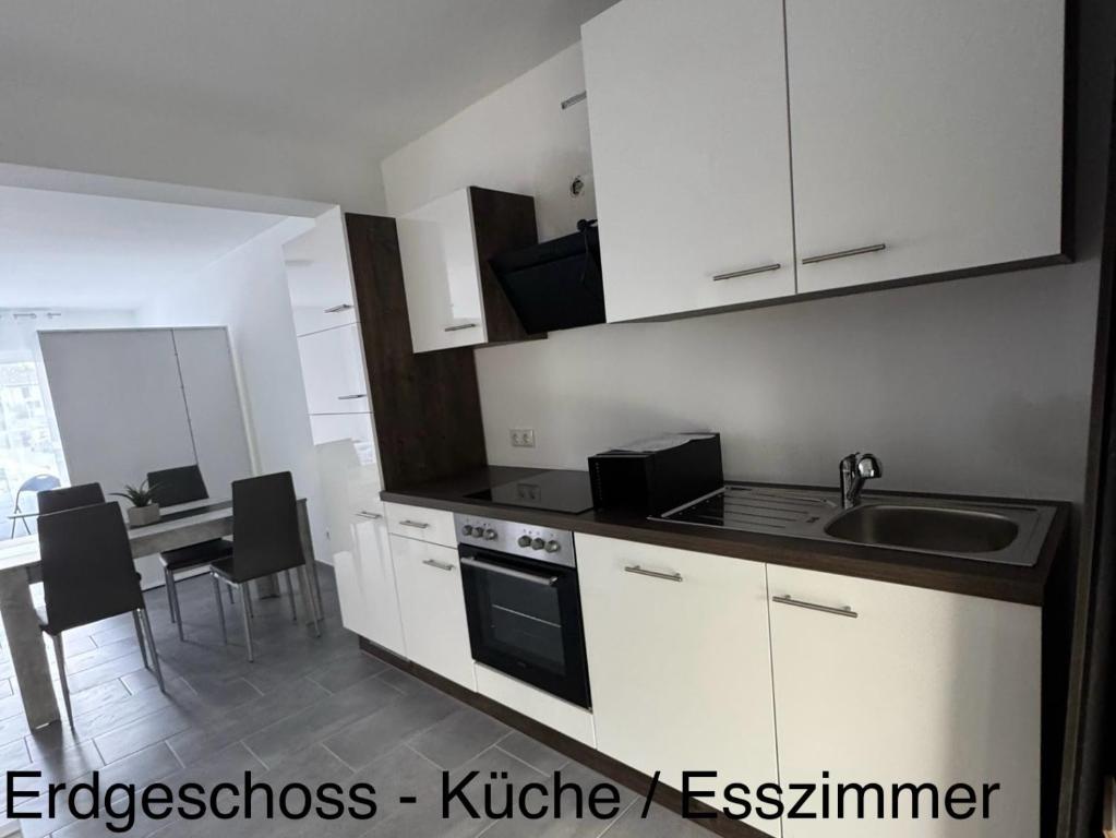 Kuchyň nebo kuchyňský kout v ubytování Zuhause auf Zeit in Efferen