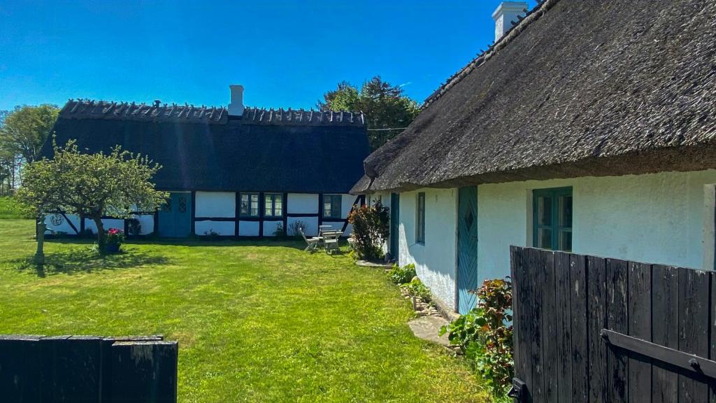 Traditional Scanian Farmhouse Near Sandhammaren Beach, Löderup ...