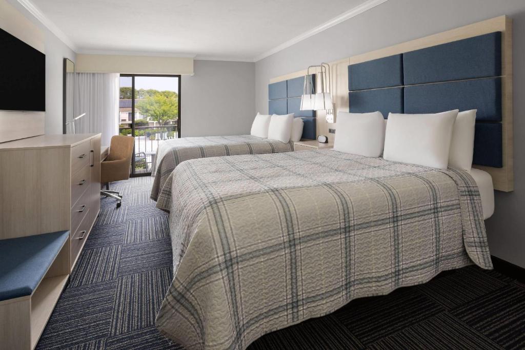 All Seasons Resort, Trademark Collection by Wyndham photo