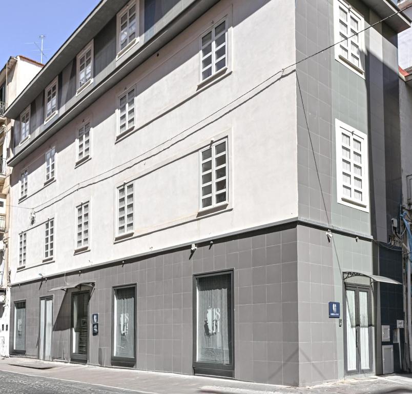 1811 Palace - Resim 3