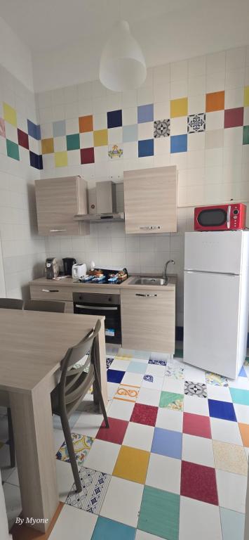 Appartamenti La Dimora di Parthenope Centro Storico - Resim 13