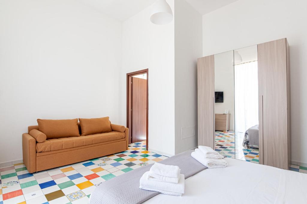 Appartamenti La Dimora di Parthenope Centro Storico - Resim 9