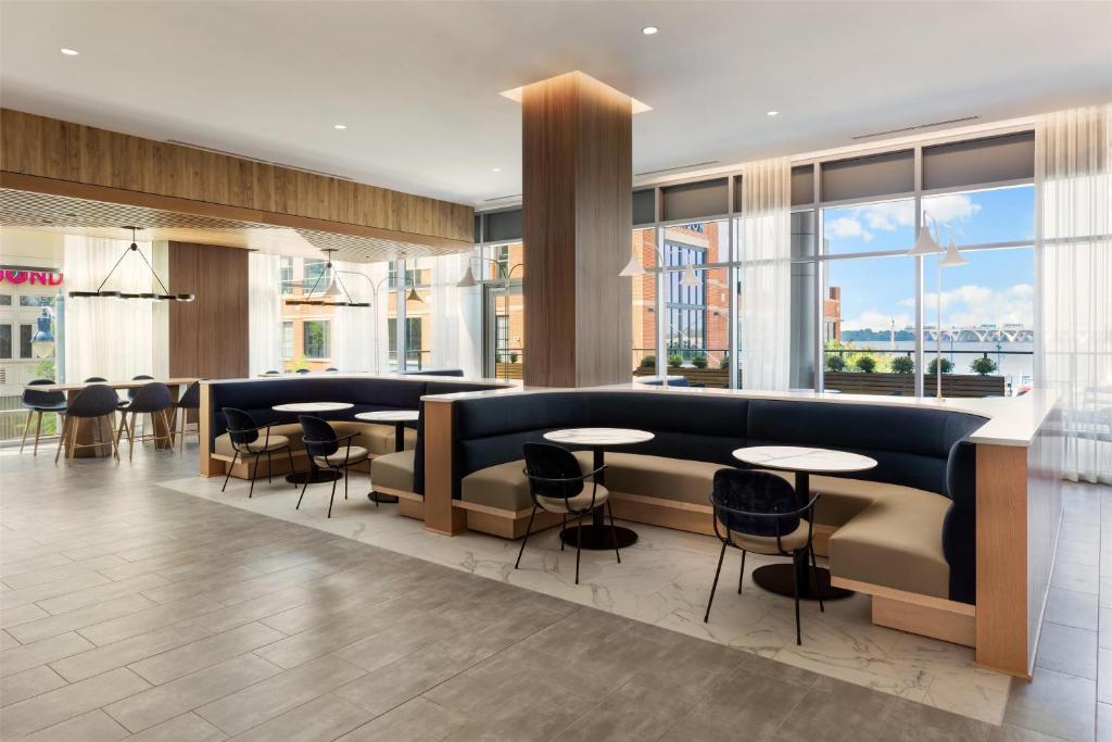 Hyatt Place National Harbor photo