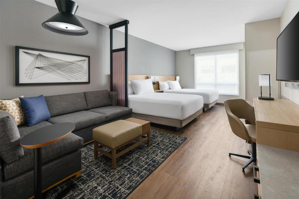 Hyatt Place National Harbor photo
