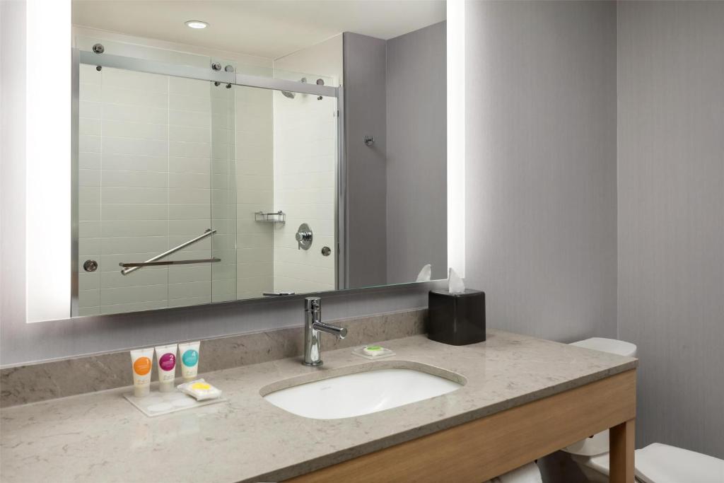Hyatt Place National Harbor photo