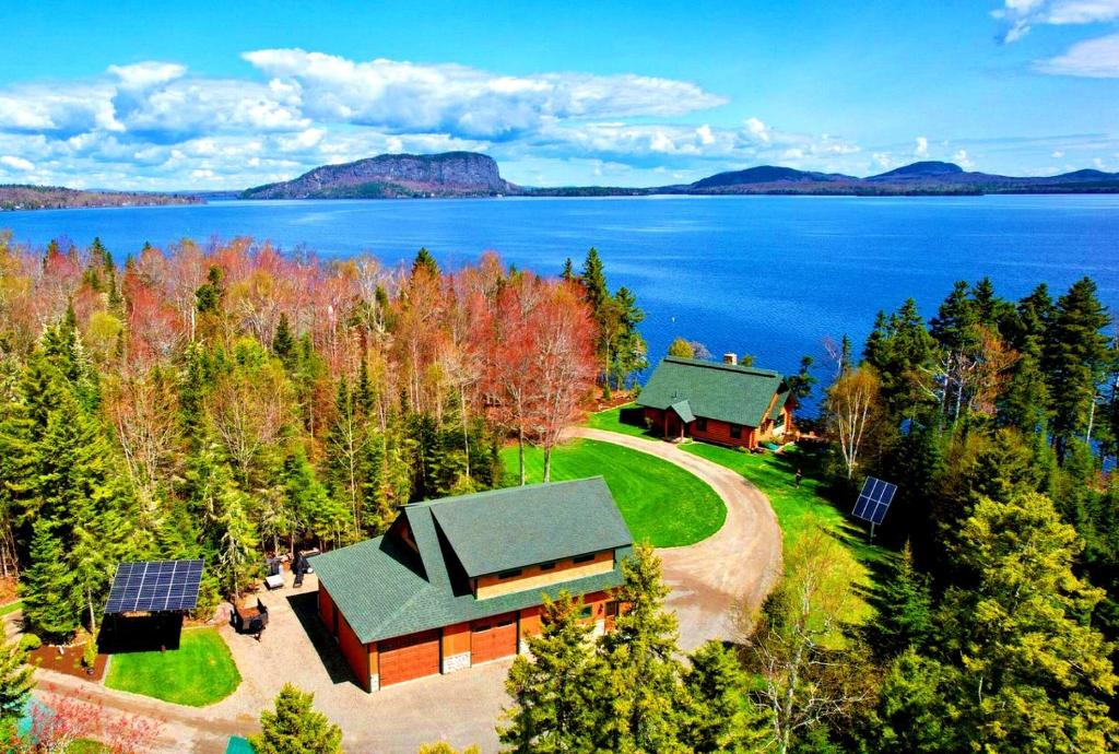 Exquisite Waterfront Log Cabin Haven Near Moosehead Lake, Maine ...