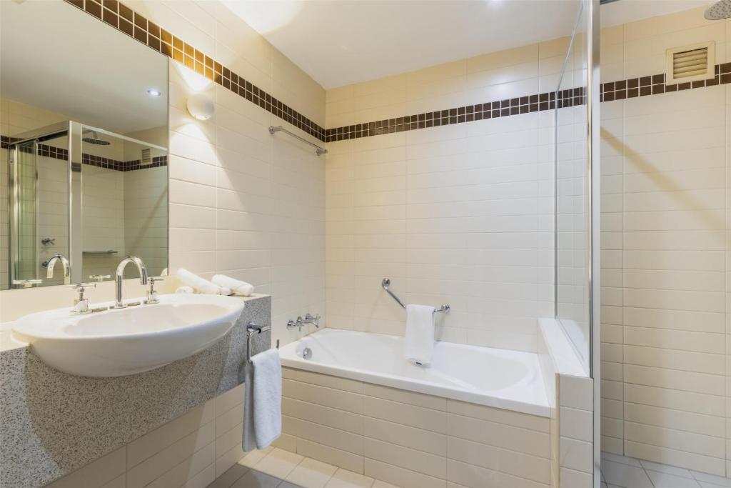 Nightelier Mermaid Waters - Resim 45