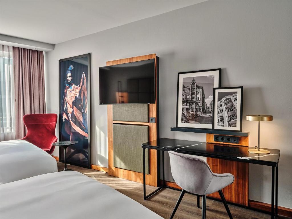 Radisson Blu Hotel, Hamburg Airport - Resim 26