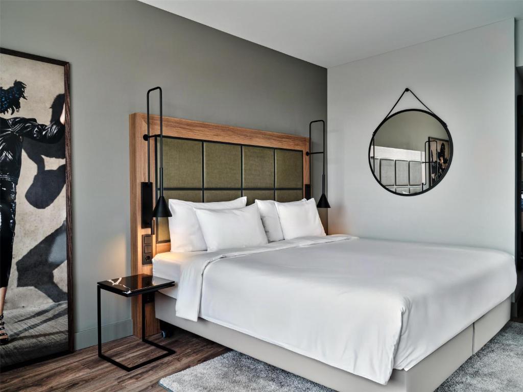 Radisson Blu Hotel, Hamburg Airport - Resim 30