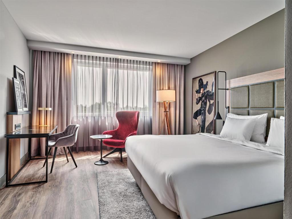 Radisson Blu Hotel, Hamburg Airport - Resim 34