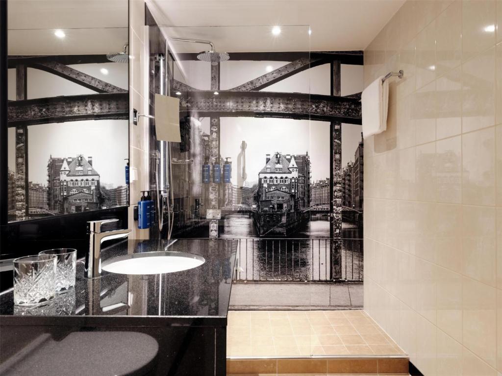 Radisson Blu Hotel, Hamburg Airport - Resim 40