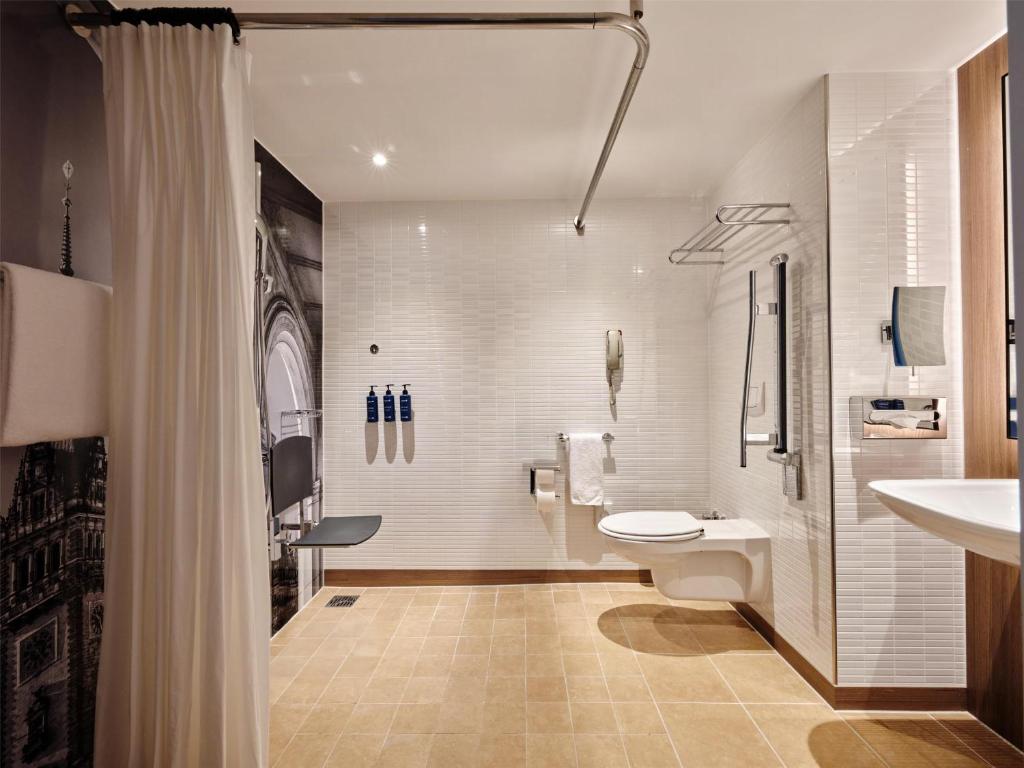 Radisson Blu Hotel, Hamburg Airport - Resim 42