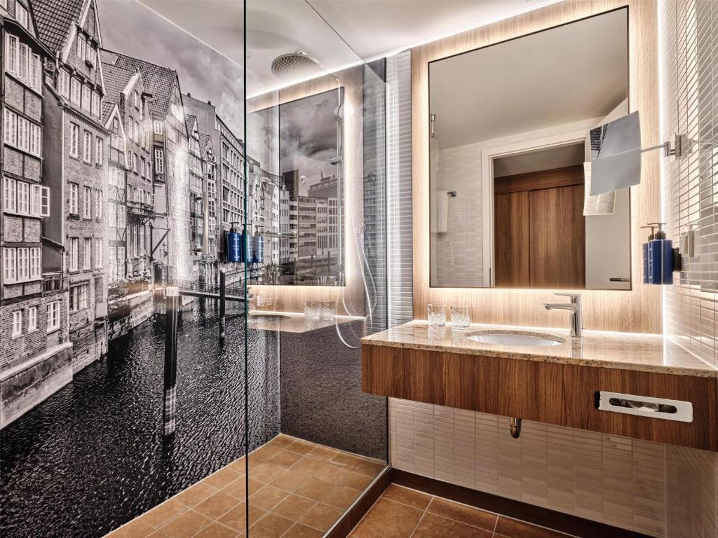 Radisson Blu Hotel, Hamburg Airport - Resim 9