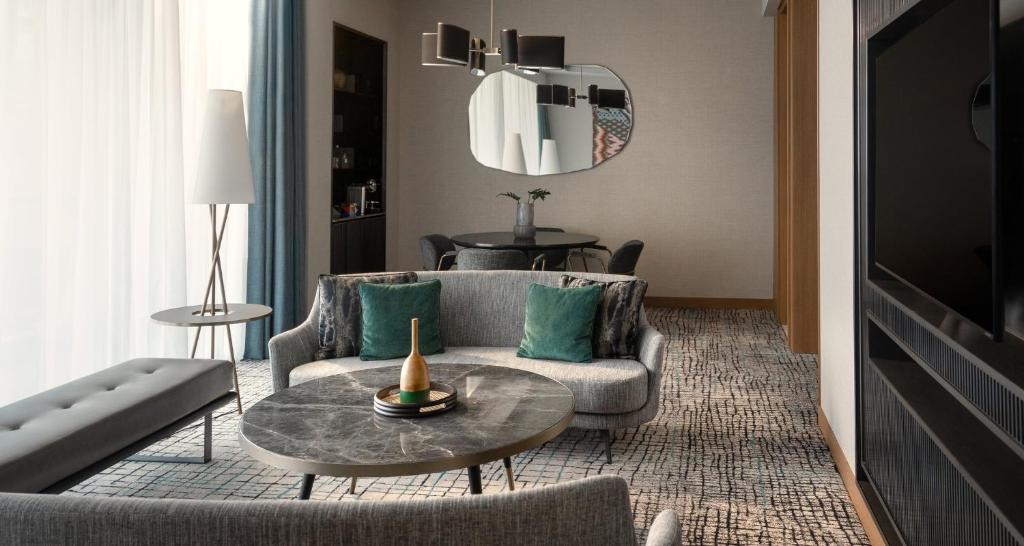 Kimpton Maa-Lai Bangkok by IHG - 17