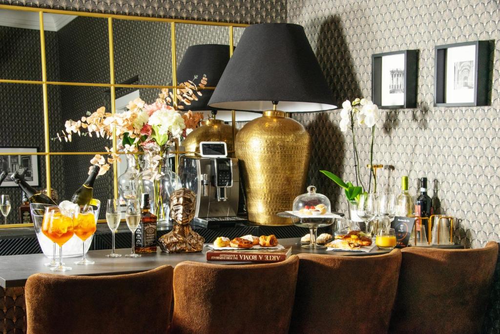 STOA ROME Boutique Suites - Resim 6