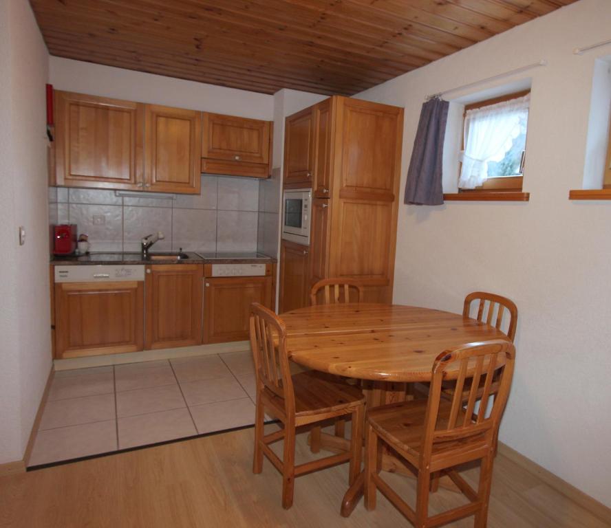 Kuchyň nebo kuchyňský kout v ubytování Résidence Mont-Calme