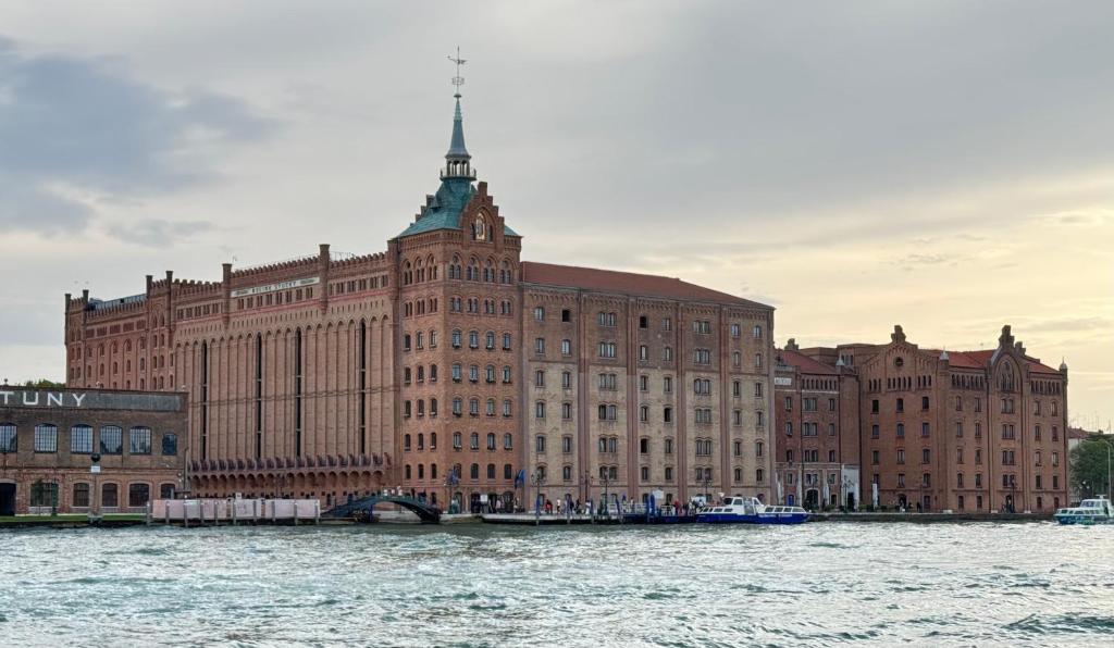 Peisaj natural din apropierea acestui apartament