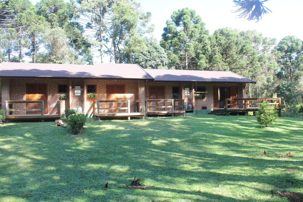 Taman di luar Chalés Vila Flor