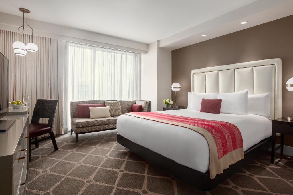 Hotel Commonwealth photo