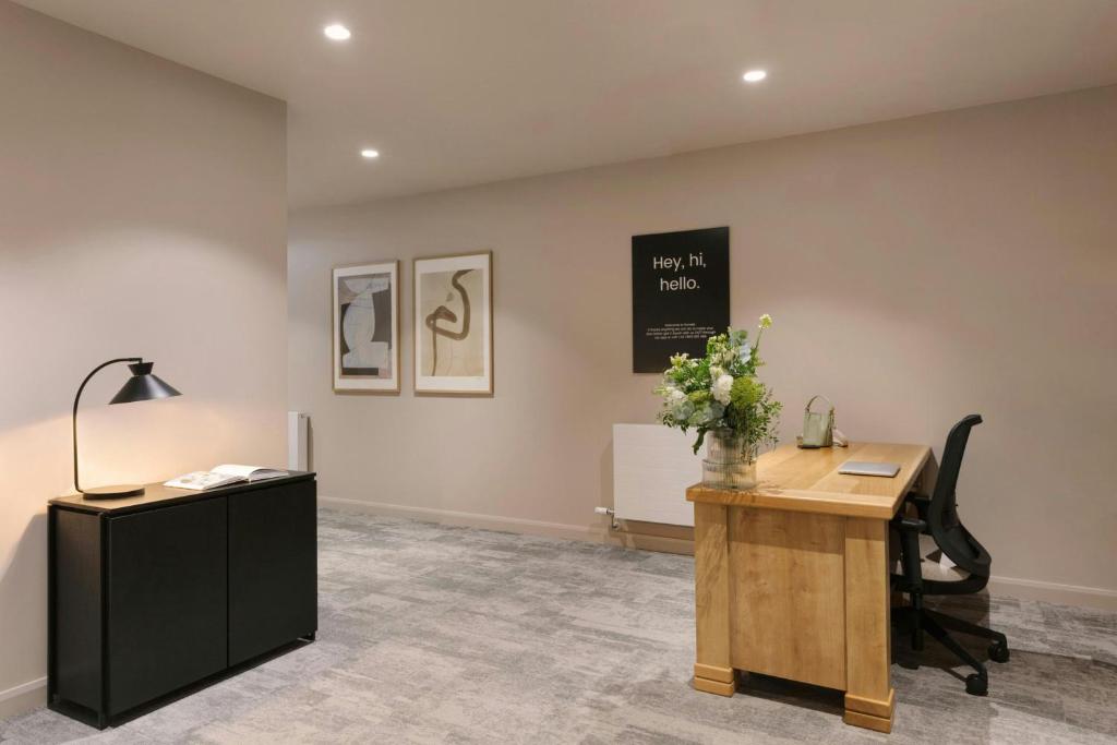 Sonder by Marriott Bonvoy The Teacher - Resim 7