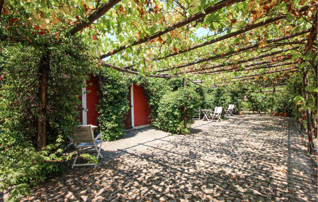 Gorgeous Home In Roma